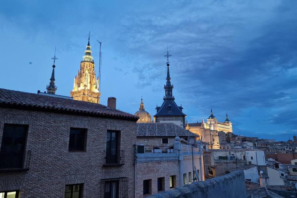 Ferienwohnung Atico En Toledo Con Terraza Exterior foto